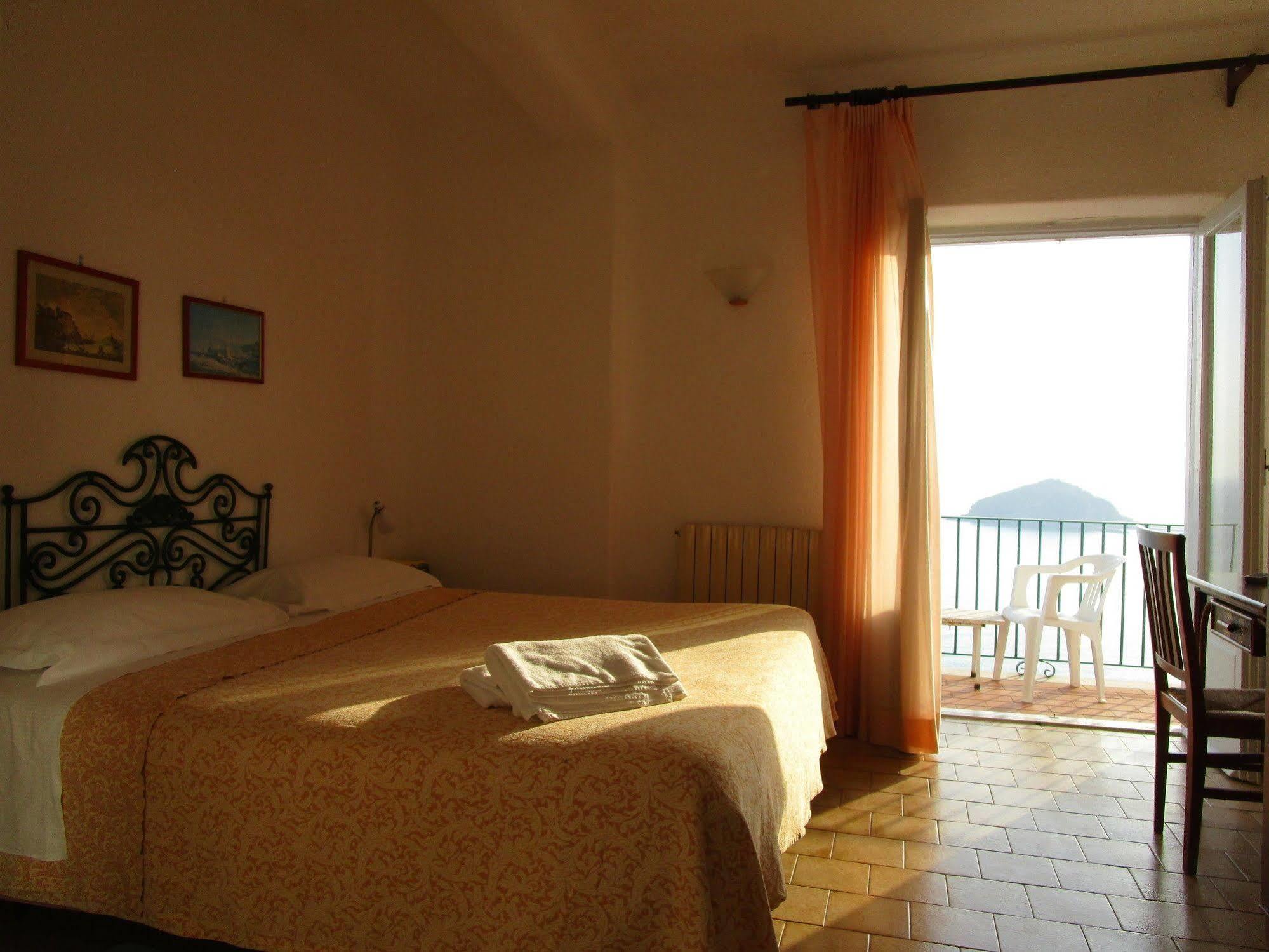 Hotel Villa Al Mare Barano dʼIschia Zewnętrze zdjęcie